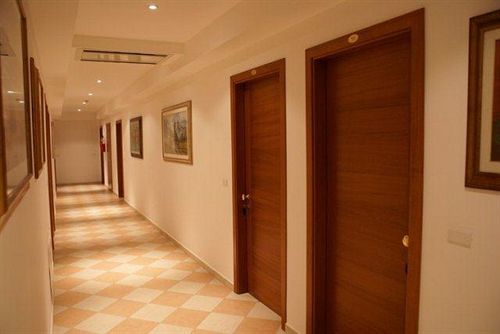 Hotel Bruna Мартинсикуро Екстериор снимка